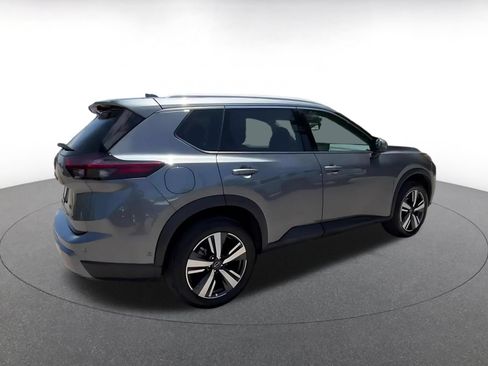Used 2026 Nissan Rogue SL FWD image 14