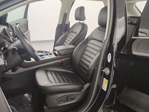 Certified 2022 Ford Edge SEL w/ Convenience Package AWD/4WD image 14