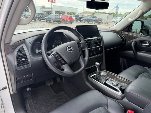 Used 2023 Nissan Armada Platinum w/ Captain's Chairs Package RWD image 29