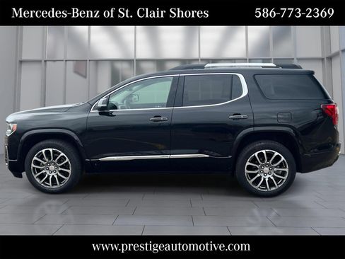 Used 2023 GMC Acadia Denali w/ Denali Ultimate Package AWD/4WD image 2