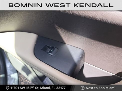 Used 2023 Lincoln Nautilus AWD w/ Premium Package image 13