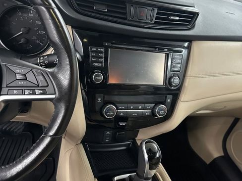 Used 2017 Nissan Rogue SL w/ SL Premium Package AWD/4WD image 17