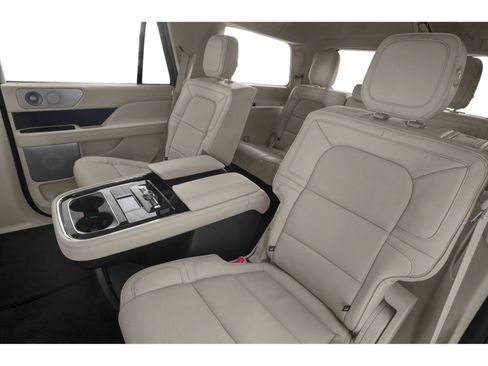 Used 2020 Lincoln Navigator L Reserve w/ Equipment Group 208A Reserve AWD/4WD image 48