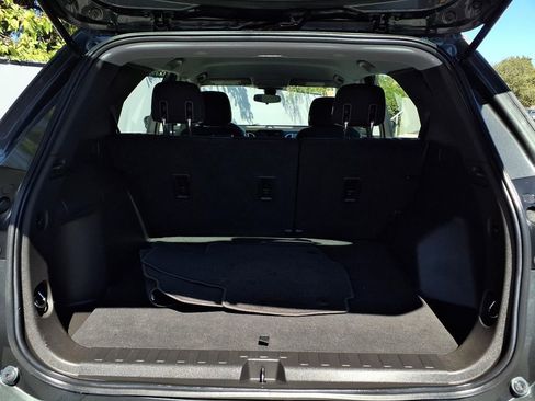 Used 2020 Chevrolet Equinox LS image 20