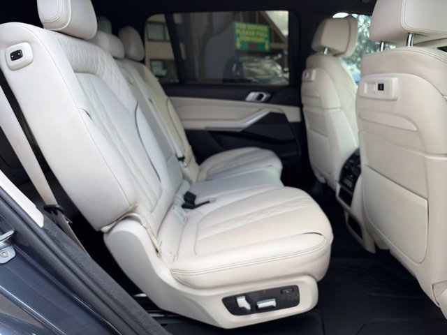 Used 2019 BMW X7 xDrive40i w/ Premium Package AWD/4WD image 24