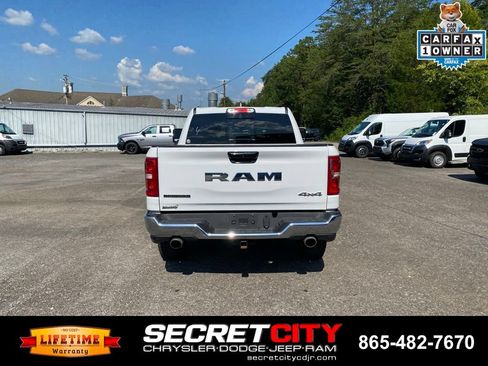 Used 2025 RAM 1500 Big Horn AWD/4WD image 7