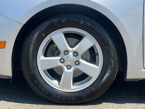 Used 2016 Chevrolet Cruze LT FWD image 28