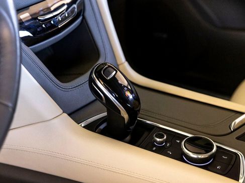 Used 2021 Cadillac XT5 Premium Luxury image 31