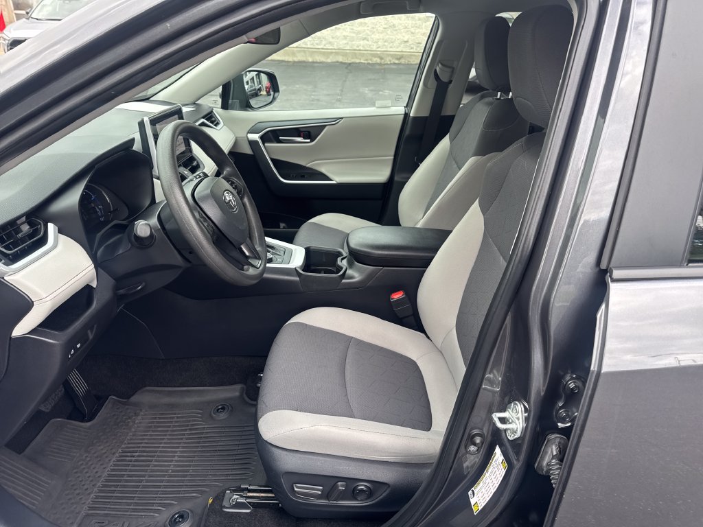 Certified 2024 Toyota RAV4 XLE AWD/4WD image 9