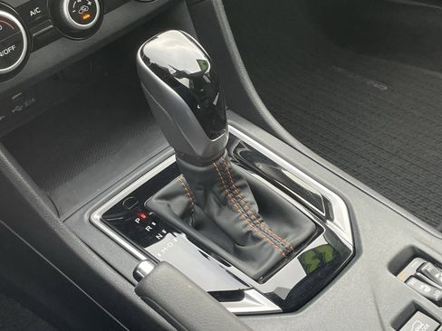 Certified 2023 Subaru Crosstrek 2.5i Limited w/ Moonroof Package image 23