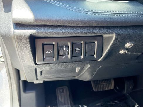 Used 2024 Subaru Outback Touring XT AWD/4WD image 10