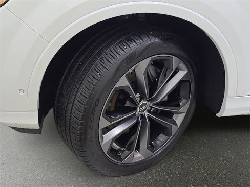 Certified 2025 Audi Q7 3.0T Premium Plus w/ Premium Plus Package image 33