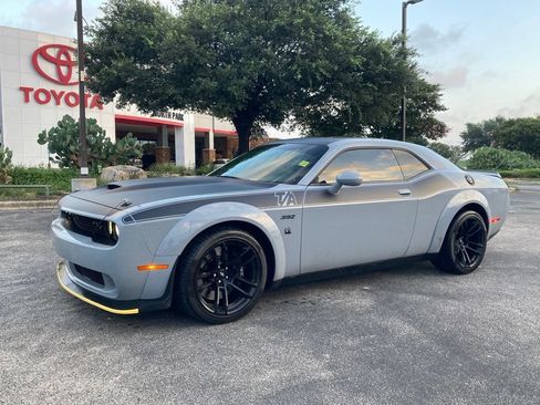Used 2022 Dodge Challenger R/T Scat Pack RWD image 1