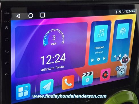 Used 2017 Jeep Wrangler Unlimited Sahara image 18