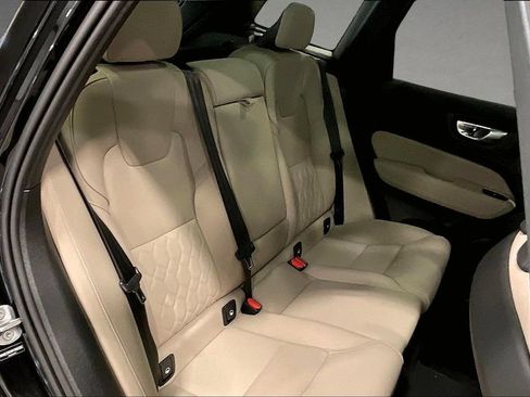 New 2027 Volvo XC60 B5 Plus AWD/4WD image 10