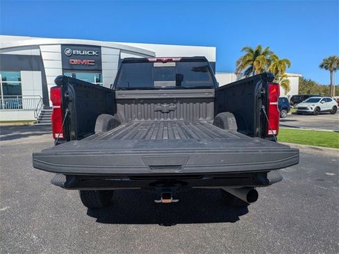 Used 2025 Chevrolet Silverado 2500 High Country w/ Midnight Edition image 15