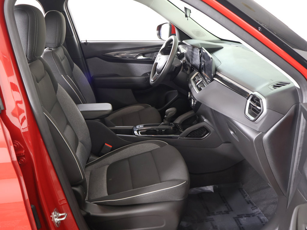 Used 2026 Chevrolet TrailBlazer LT FWD image 29