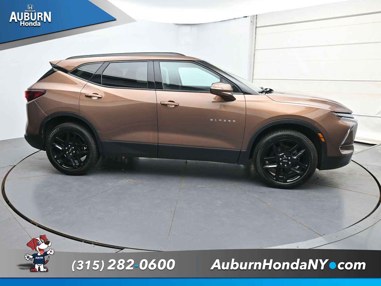 Used 2024 Chevrolet Blazer LT AWD/4WD image 24