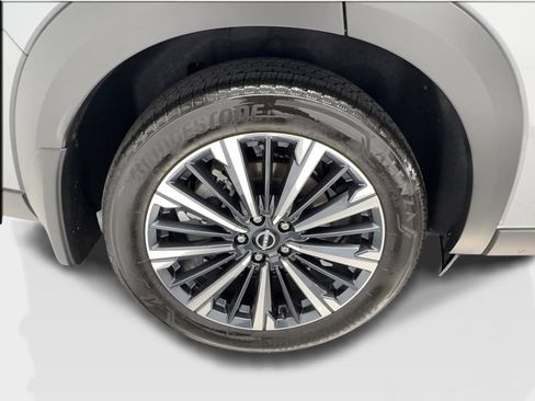 Used 2026 Nissan Pathfinder Platinum w/ Cargo Package FWD image 16