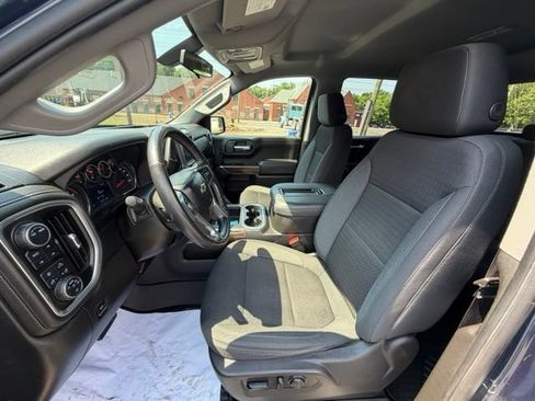 Used 2022 Chevrolet Silverado 1500 RST AWD/4WD image 9