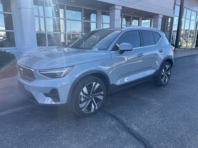 Used 2025 Volvo XC40 B5 Plus w/ Protection Package Premier