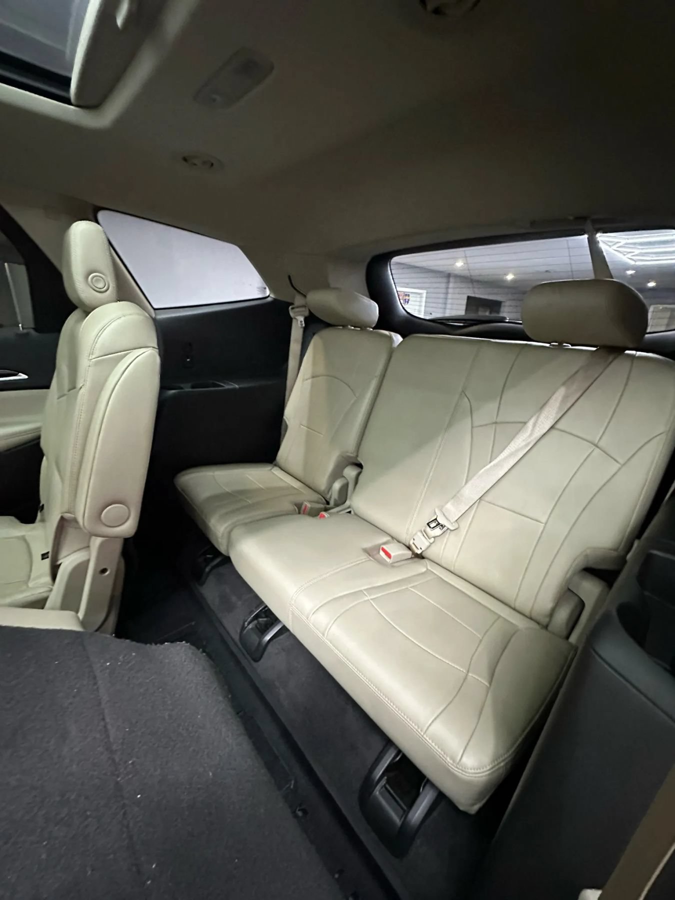 Used 2018 Buick Enclave Essence FWD image 26