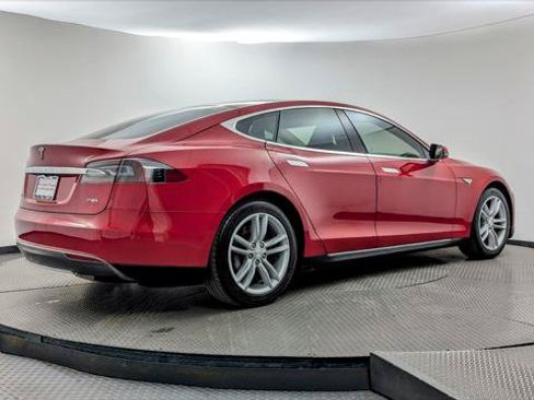Used 2013 Tesla Model S Performance RWD image 7