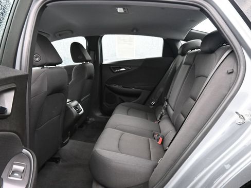 Used 2023 Chevrolet Malibu LT FWD image 13