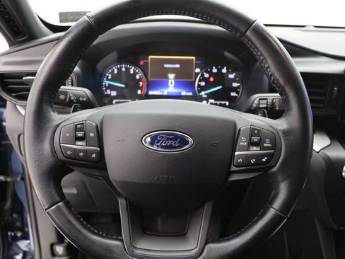 Used 2020 Ford Explorer XLT image 18