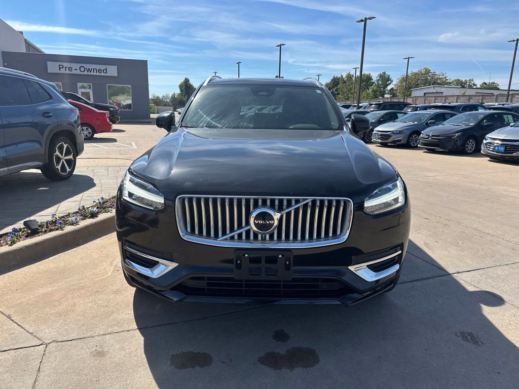 Used 2023 Volvo XC90 B6 Plus w/ Protection Package AWD/4WD image 2