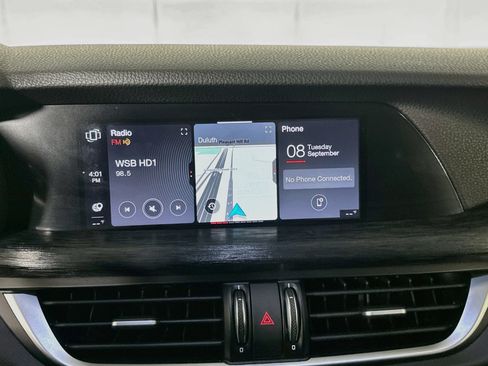 Used 2023 Alfa Romeo Stelvio Sprint RWD image 21