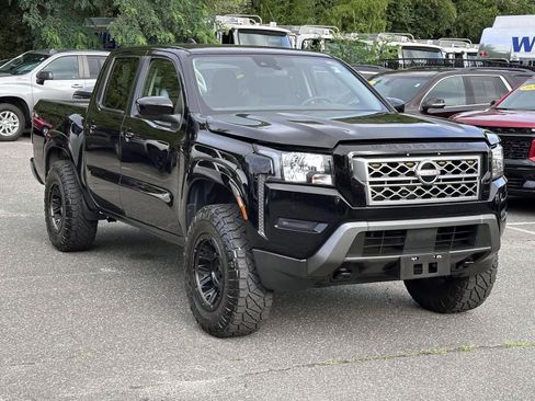 Used 2022 Nissan Frontier SV AWD/4WD image 5