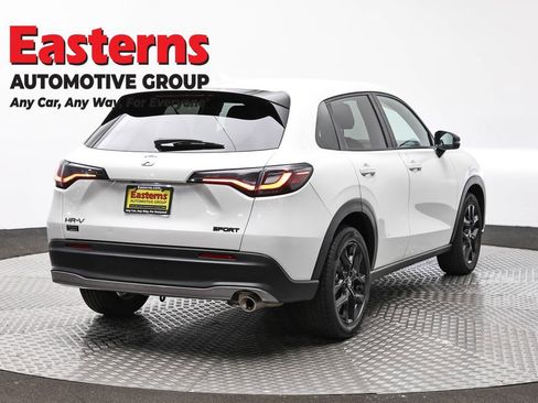 Used 2023 Honda HR-V Sport image 5