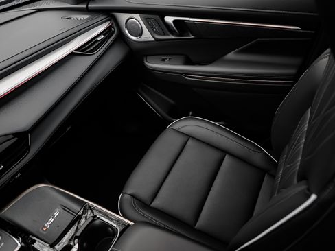 New 2026 Buick Enclave Avenir w/ Super Cruise Package image 33