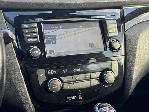 Used 2018 Nissan Rogue Sport SL w/ SL Premium Package FWD image 22