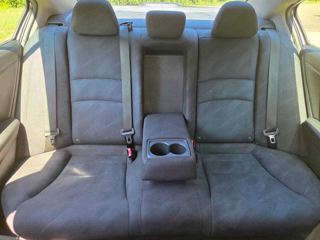 Used 2016 Honda Accord EX image 22