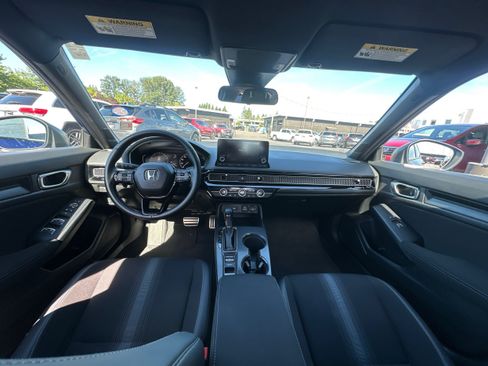Used 2023 Honda Civic Sport image 27