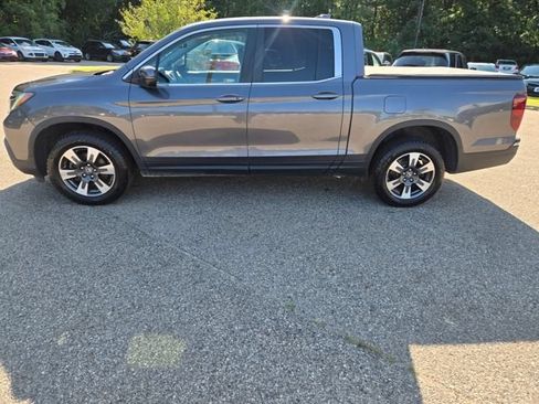 Used 2019 Honda Ridgeline RTL-T image 2