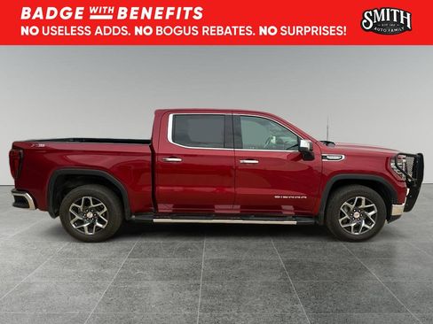 Used 2023 GMC Sierra 1500 SLT AWD/4WD image 9