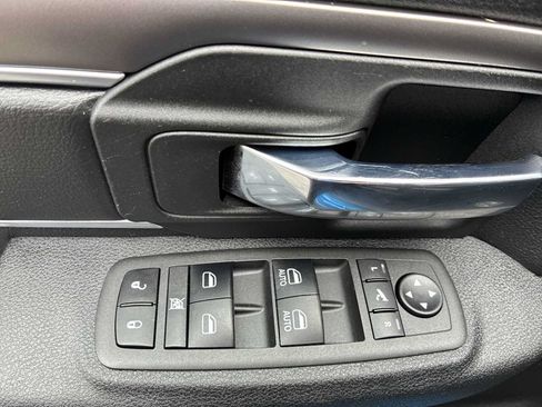 Used 2023 RAM 1500 Classic Warlock AWD/4WD image 15