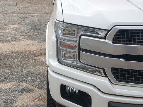 Certified 2019 Ford F150 Platinum w/ Equipment Group 701A Luxury AWD/4WD image 8