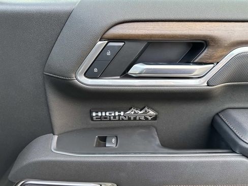 Certified 2025 Chevrolet Silverado 1500 High Country w/ High Country Premium Package image 15