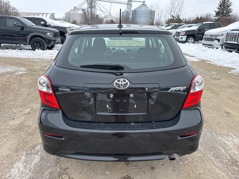 Used 2010 Toyota Matrix image 4