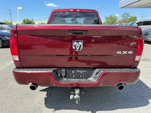 Used 2018 RAM 1500 Express AWD/4WD image 7
