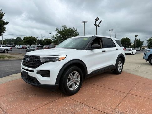 Used 2022 Ford Explorer 4WD image 3