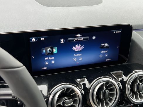 New 2026 Mercedes-Benz GLA 250 4MATIC image 18