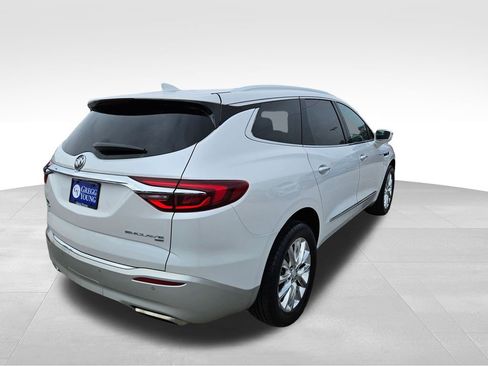 Used 2018 Buick Enclave Premium image 5