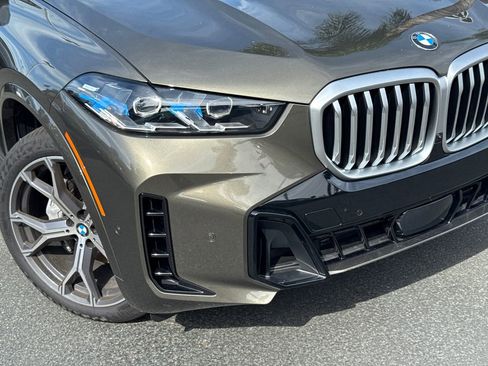 New 2026 BMW X5 xDrive40i w/ M Sport Package image 6
