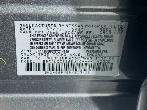 Used 2022 Nissan Sentra SR w/ SR Premium Package FWD image 12
