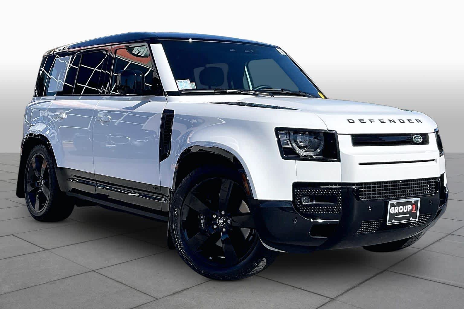 Used 2025 Land Rover Defender 110 V8 AWD/4WD image 2